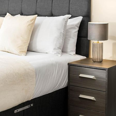 New Luxury Two Bedroom Apartment - City Centre - Netflix - Wifi - Top Rated - Jq 8Ah Birmingham Zewnętrze zdjęcie