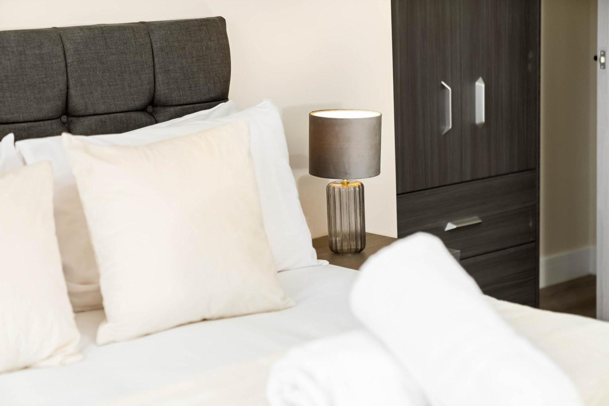 New Luxury Two Bedroom Apartment - City Centre - Netflix - Wifi - Top Rated - Jq 8Ah Birmingham Zewnętrze zdjęcie